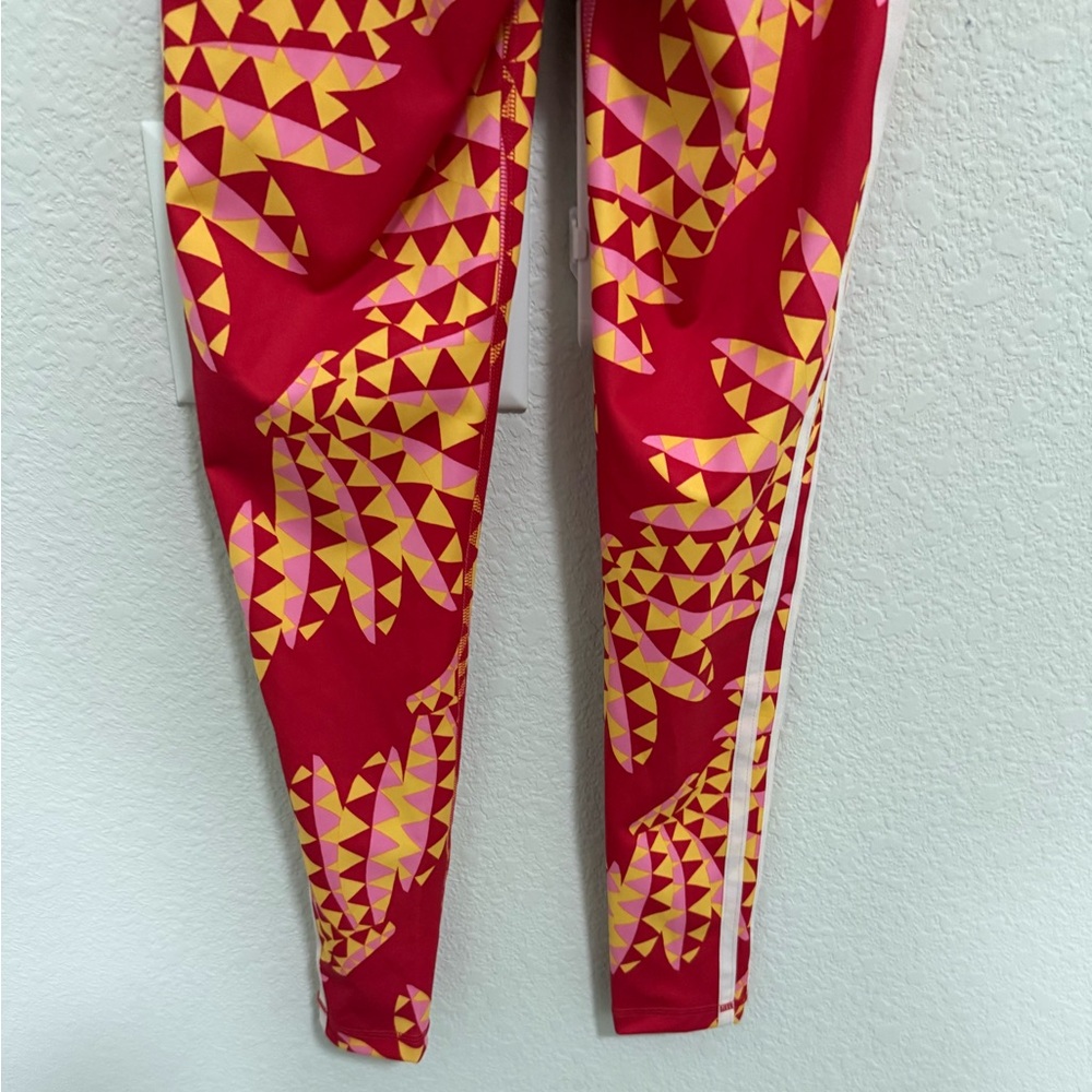 FARM Rio x Adidas Psychedelic Wave 7/8 High Waist Leggings Tomato Red Yellow XS - Picture 8 of 10